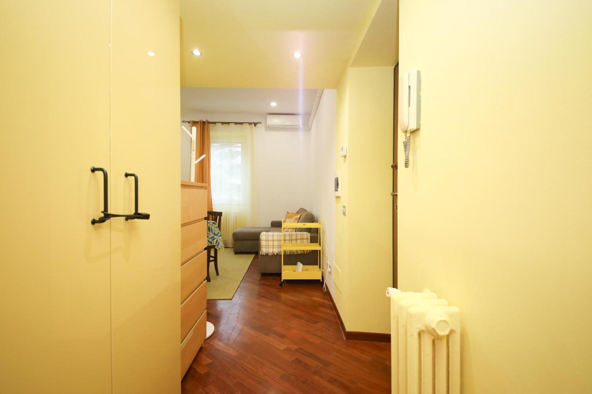 Apartment Yellowmat By Ghor *